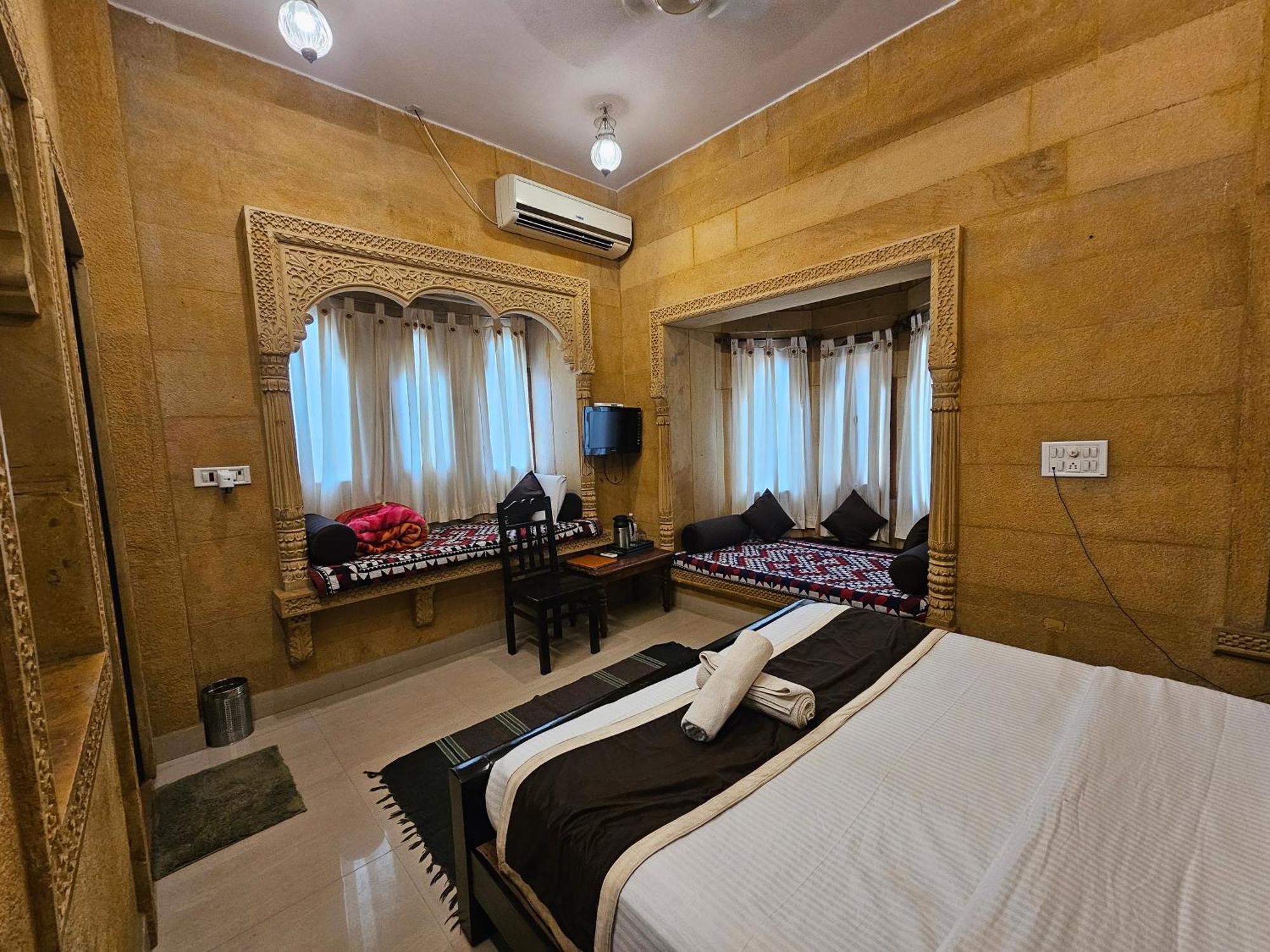 Hotel Royal Haveli Jaisalmer Exterior photo