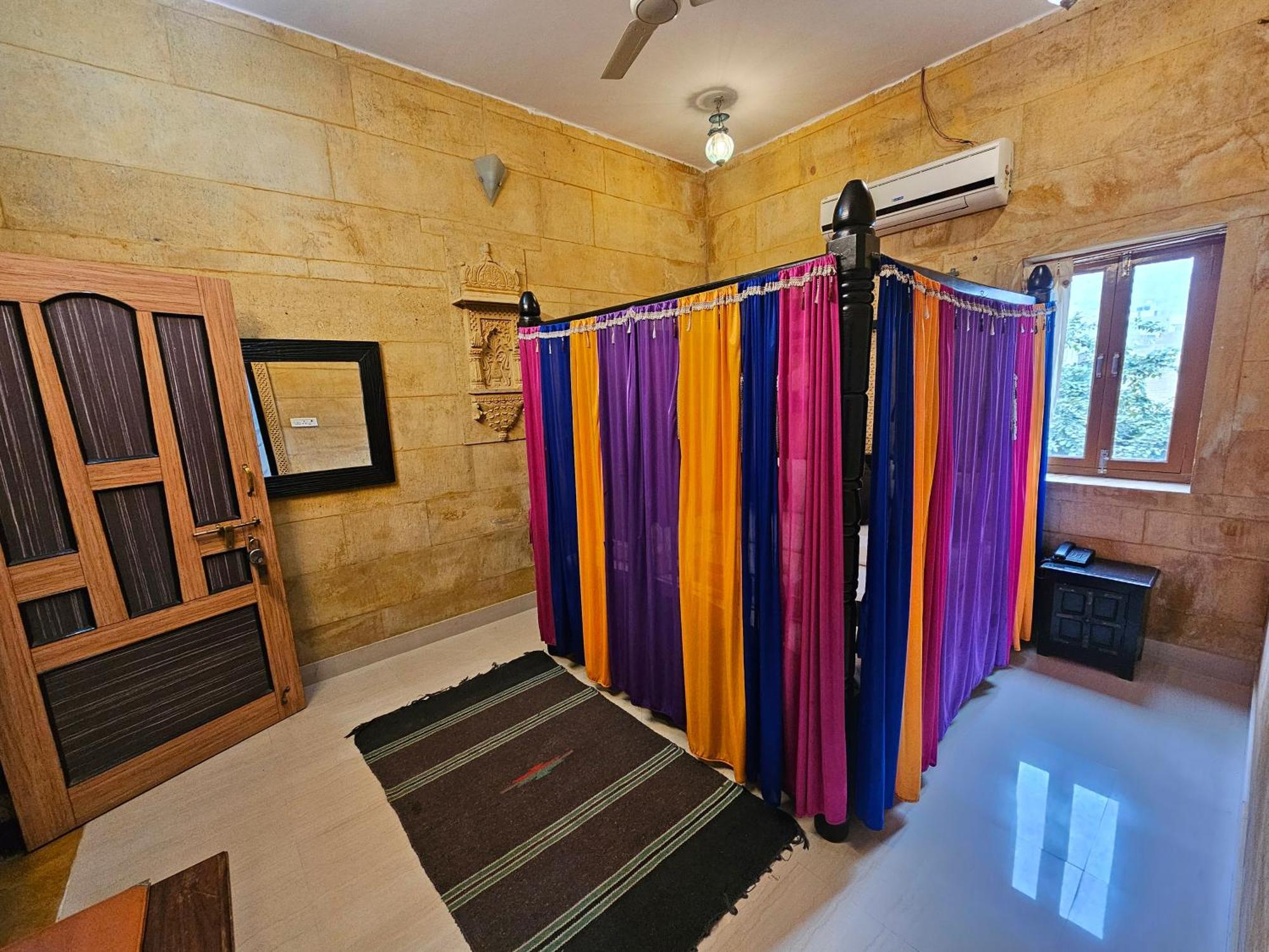 Hotel Royal Haveli Jaisalmer Exterior photo